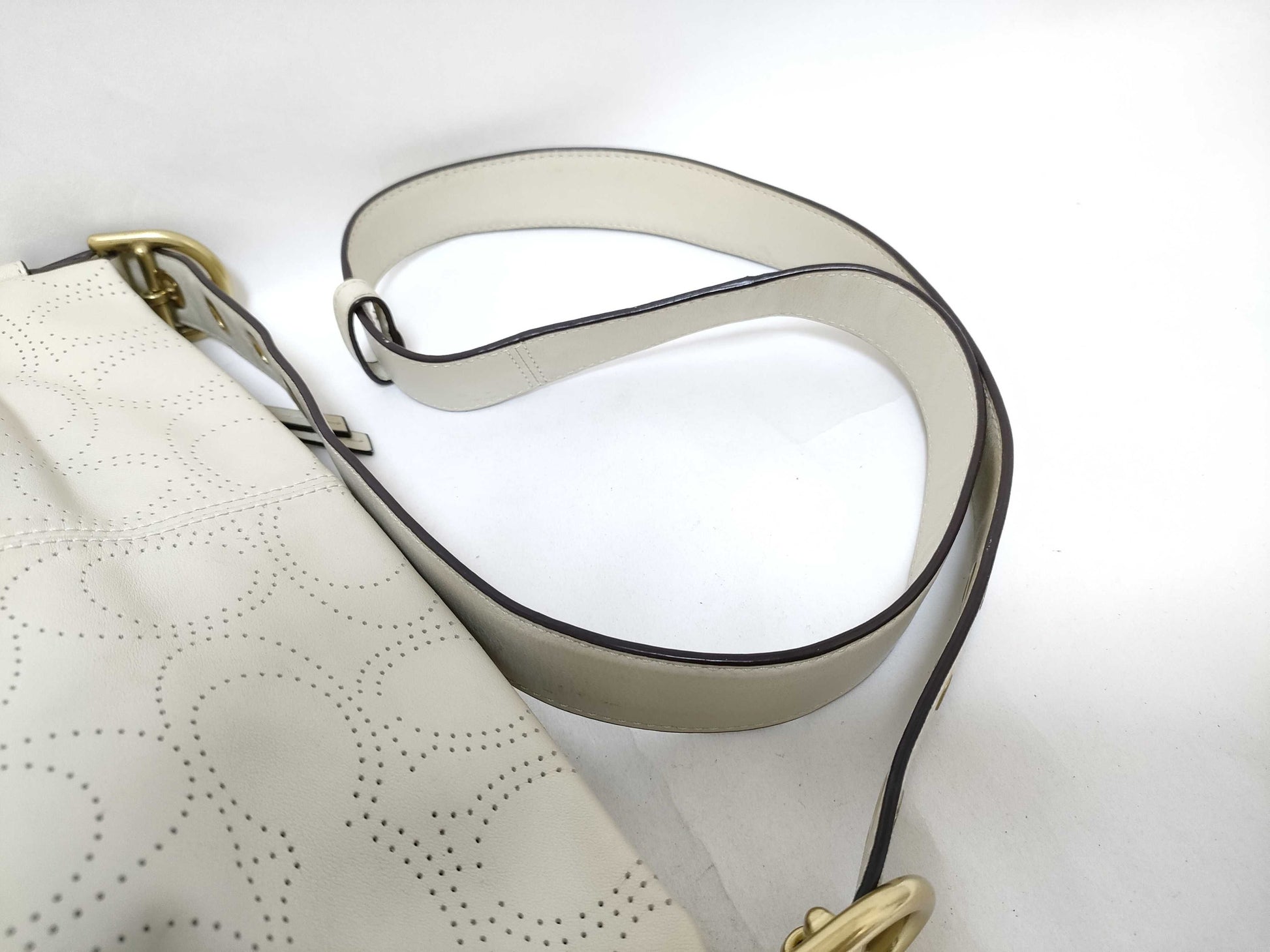 COACH Signature Coach Bag White Shoulder Bag