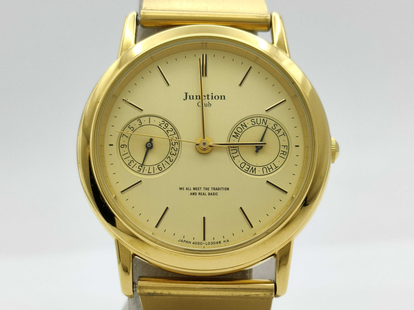 VEGA 4D20-409434Y 8120918 Quartz Boys' Watch