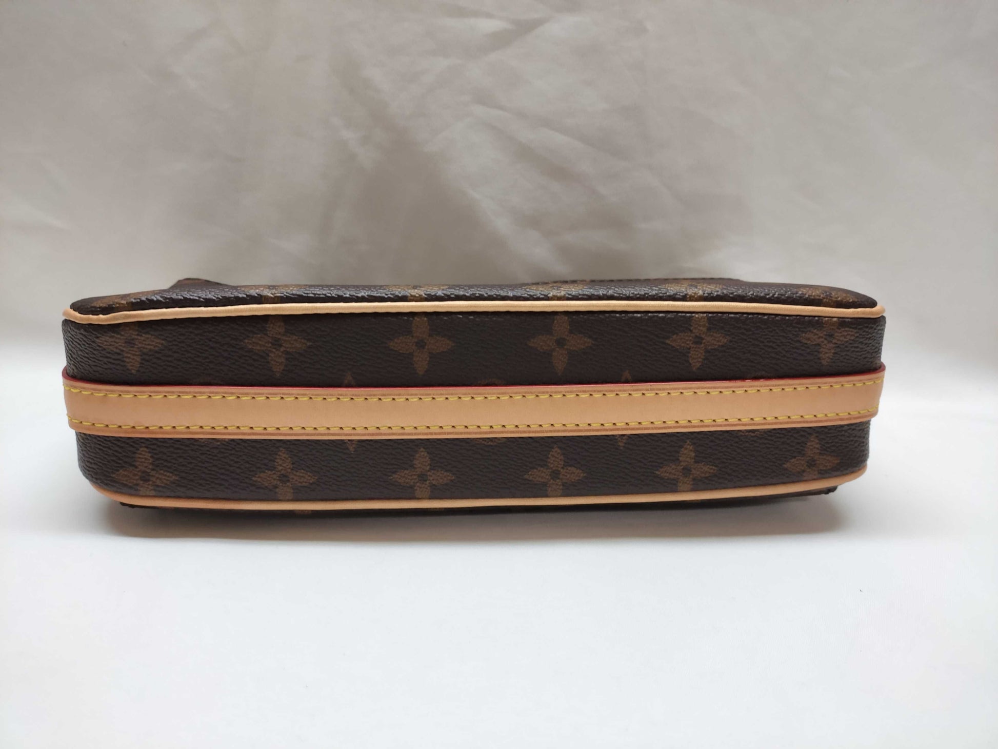 LOUIS VUITTON Monogram Viva Cite Shoulder Bag M46999 Brown Canvas with Gold Hardware and RFID Tags