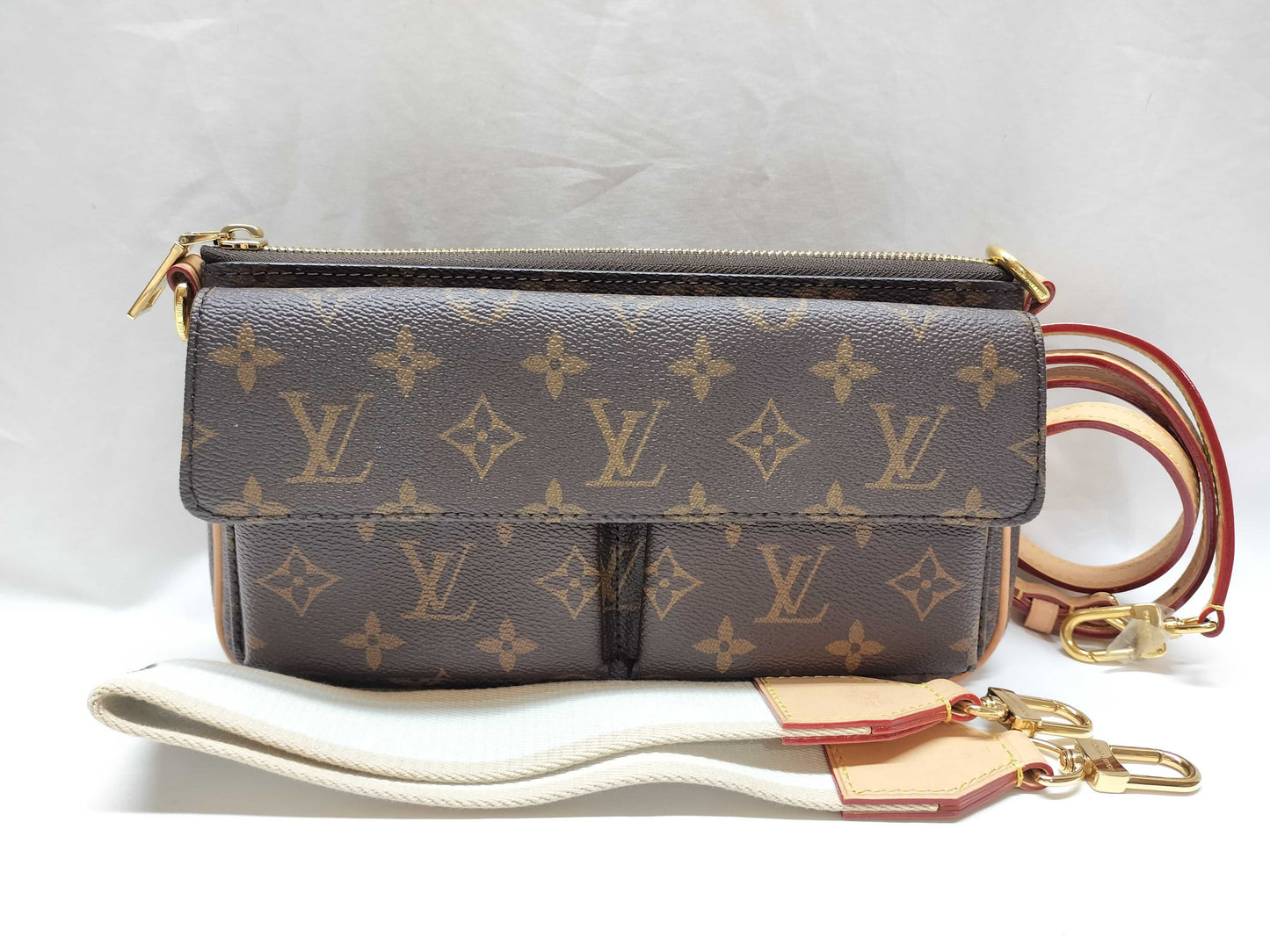 LOUIS VUITTON Monogram Viva Cite Shoulder Bag M46999 Brown Canvas with Gold Hardware and RFID Tags