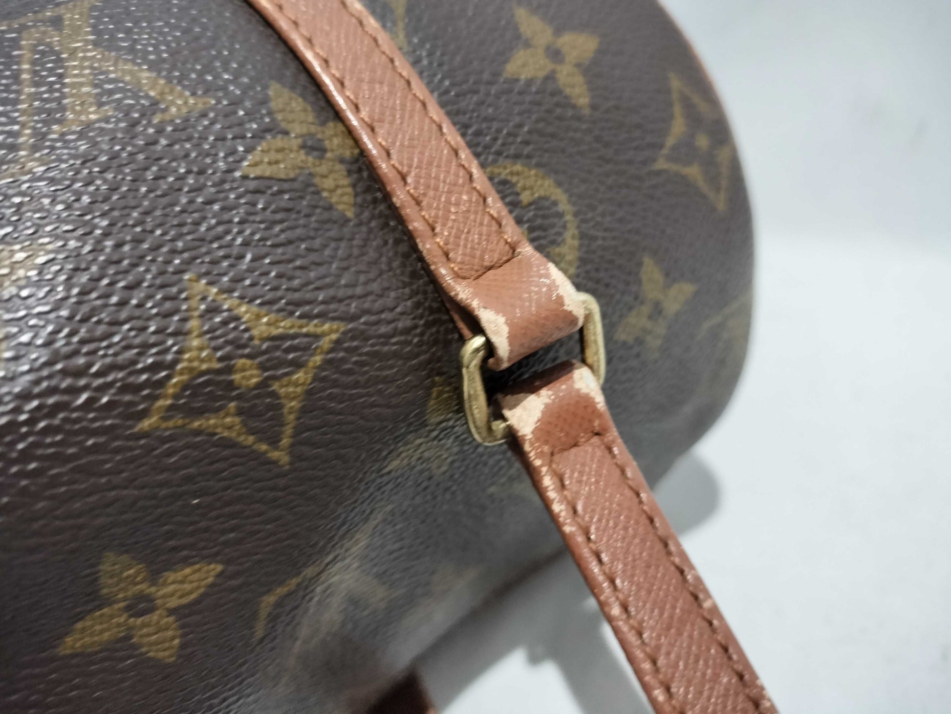 LOUIS VUITTON Monogram Louis Vuitton Papillon Handbag Handbag