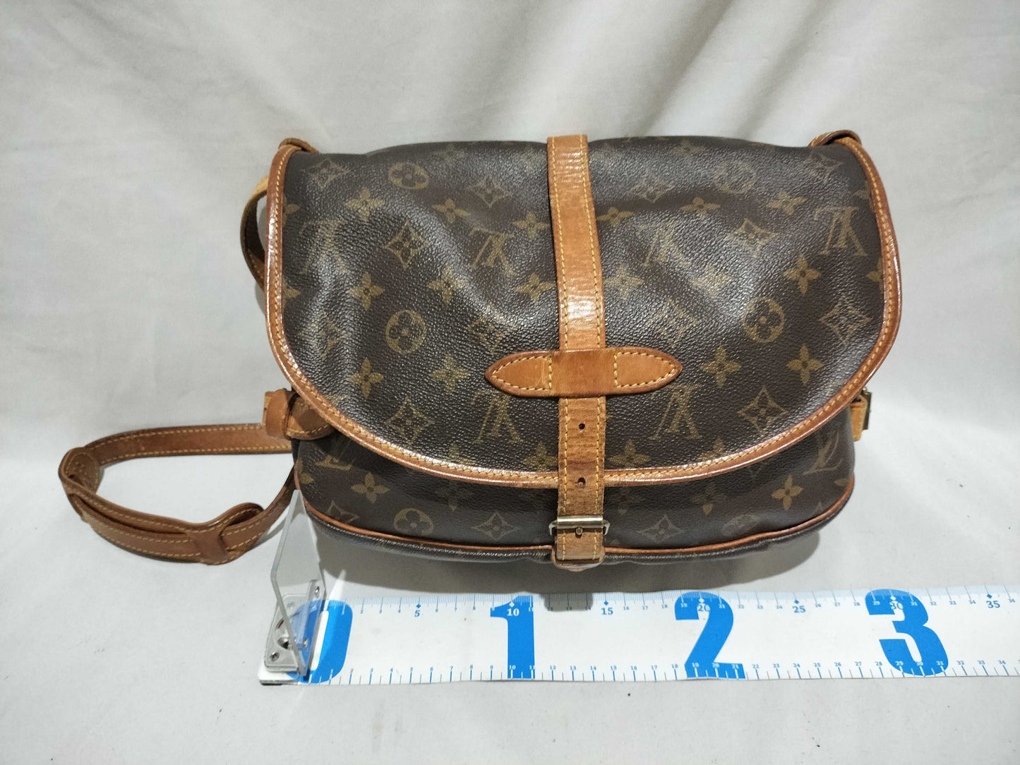 LOUIS VUITTON Monogram Louis Vuitton Saumur Shoulder Bag Shoulder Bag