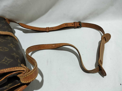 LOUIS VUITTON Monogram Louis Vuitton Saumur Shoulder Bag Shoulder Bag
