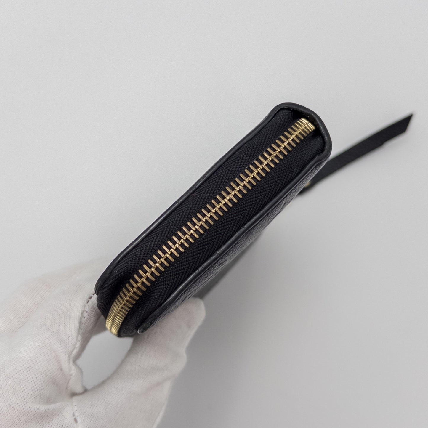 LOUIS VUITTON Monogram Empreinte Louis Vuitton Monogram Empreinte Zippy Wallet Noir M61864 Wallet