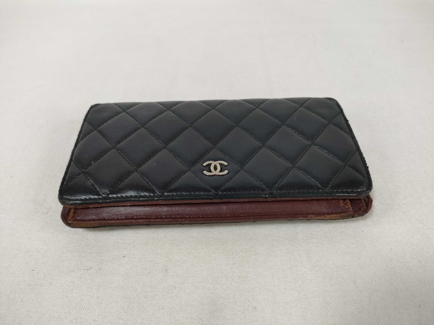 CHANEL Matelasse Bifold Long Wallet in Lambskin with Coco Mark Seal