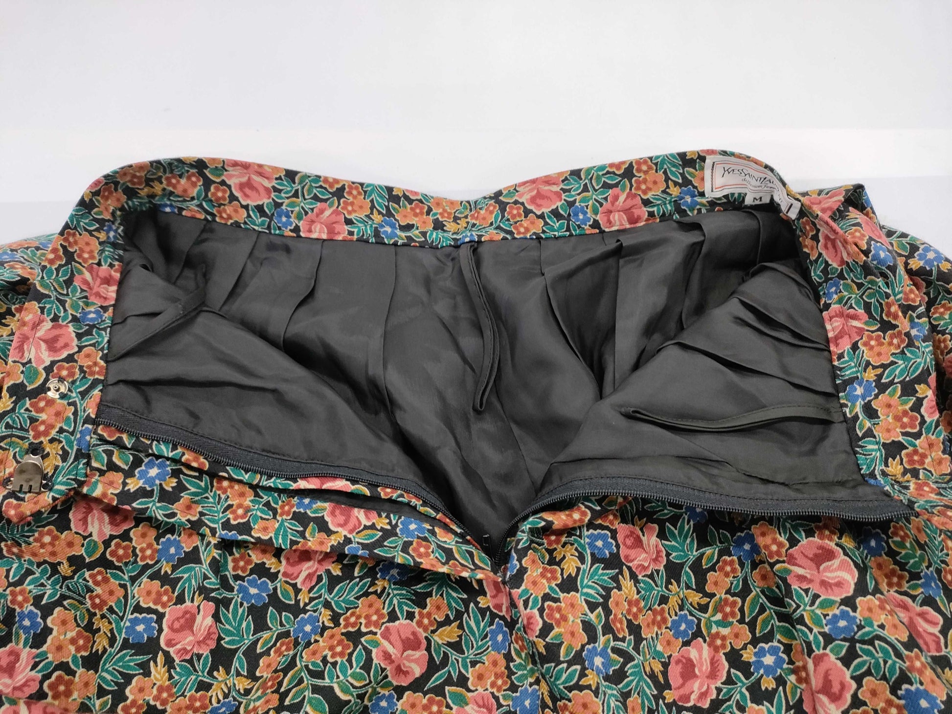 Yves Saint-Laurent Skirt, Size M