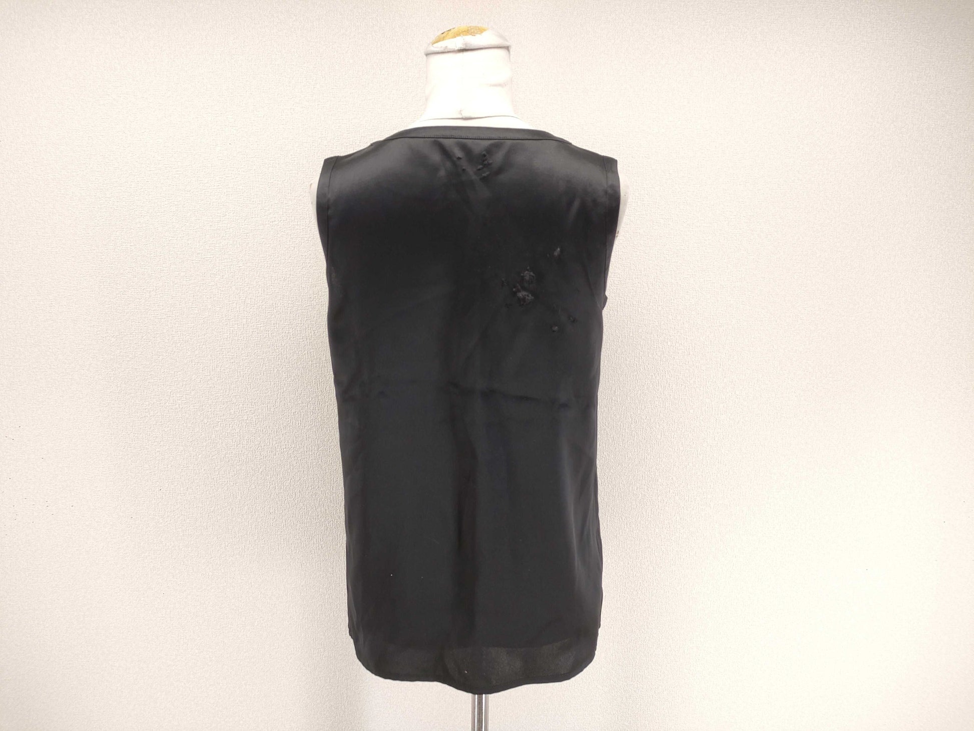 Yves Saint Laurent Yves Saint-Laurent Sleeveless Top Tops