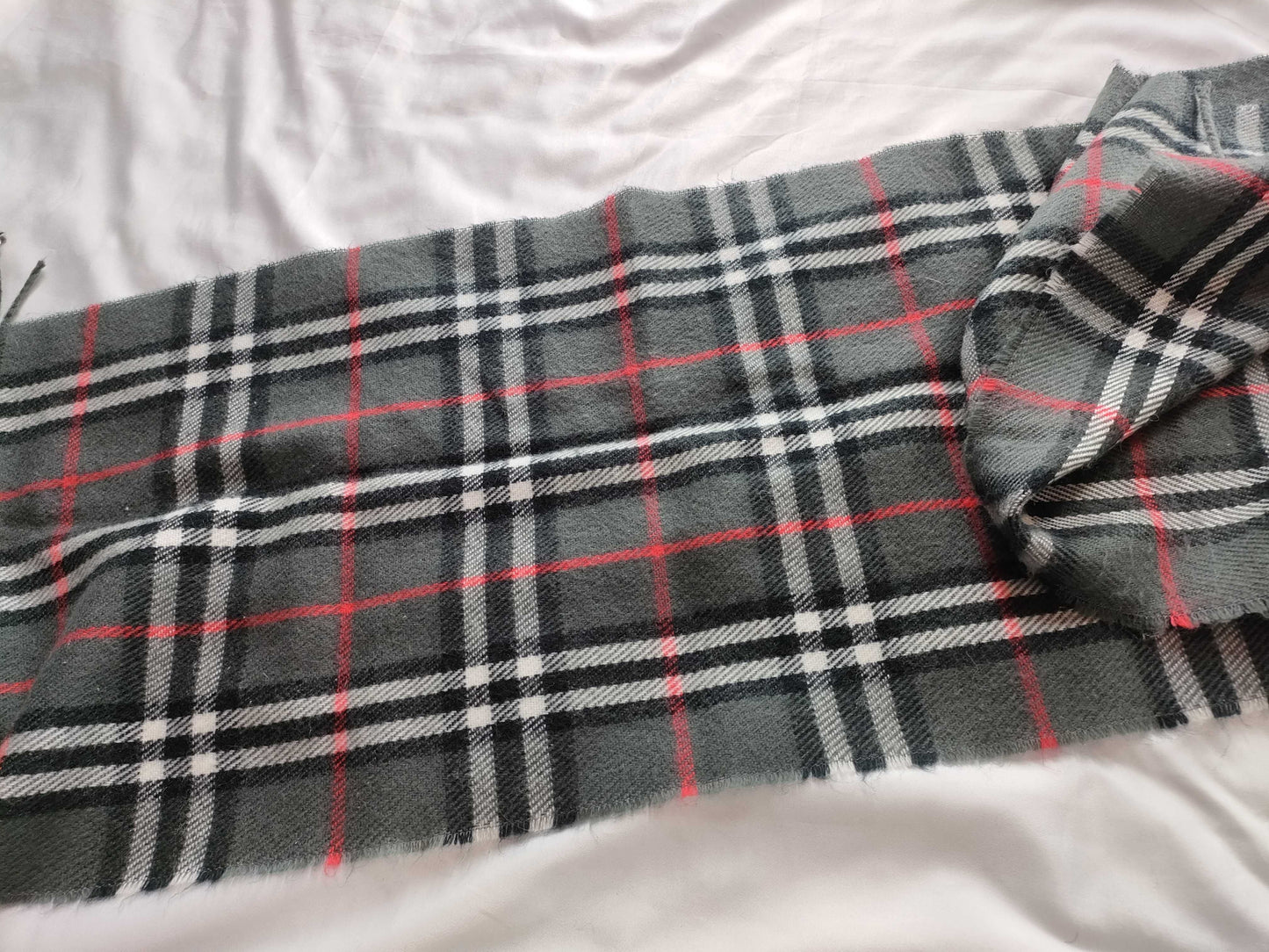 BURBERRY Burberrys Scarf Scarf