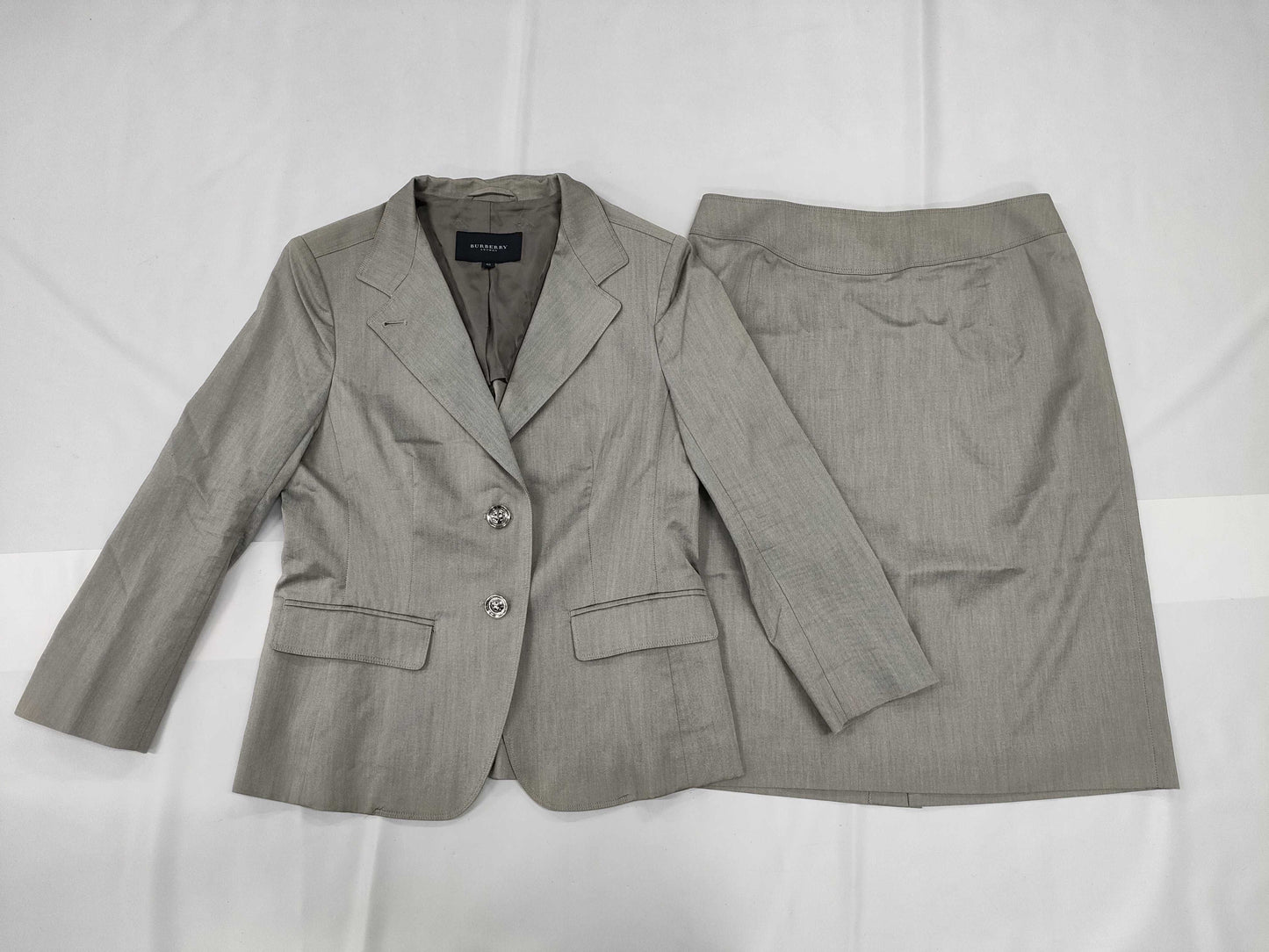 BURBERRY LONDON Suit Size 42 Other Apparel