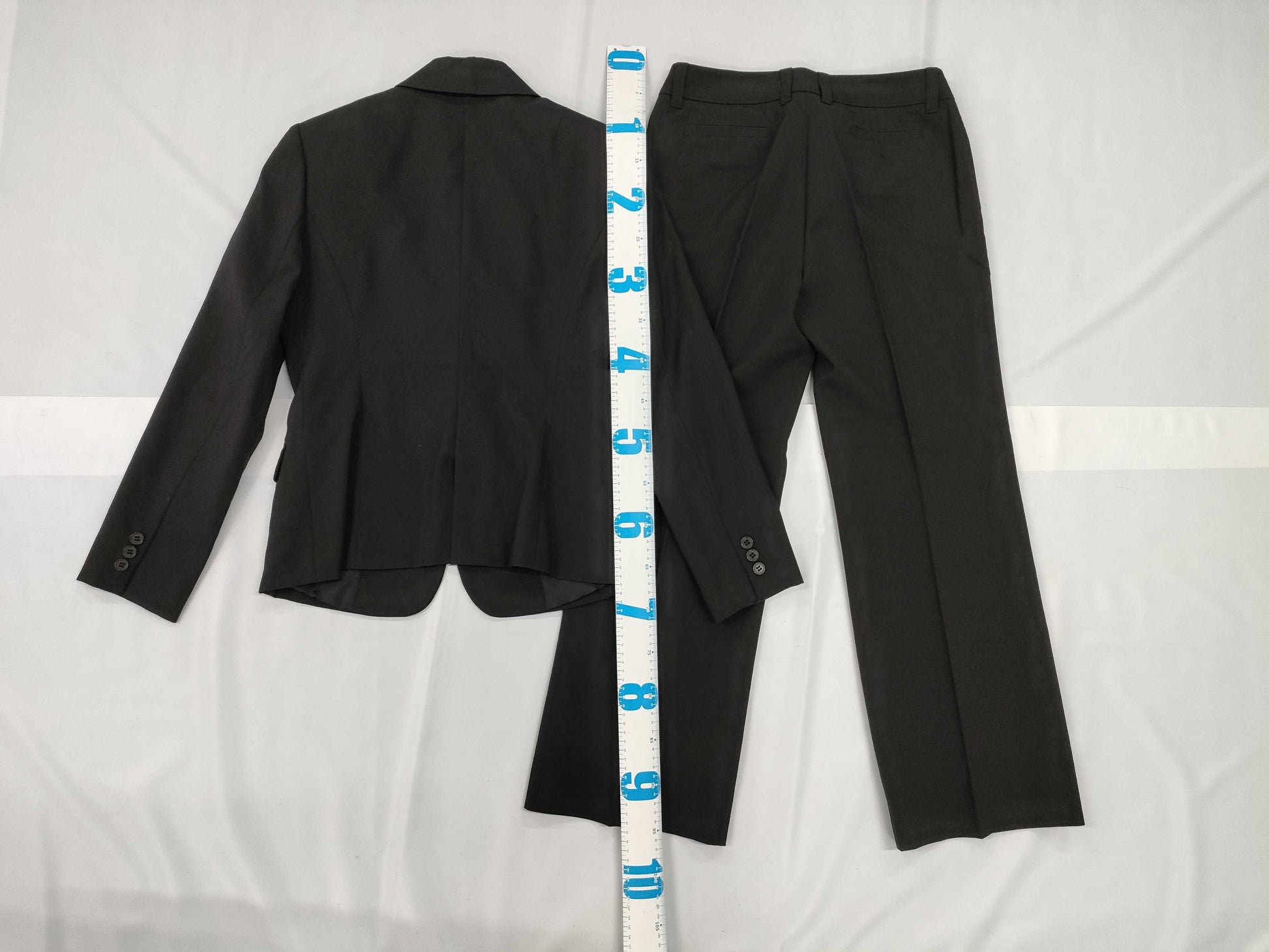 BURBERRY LONDON Suit Size 42 Other Apparel