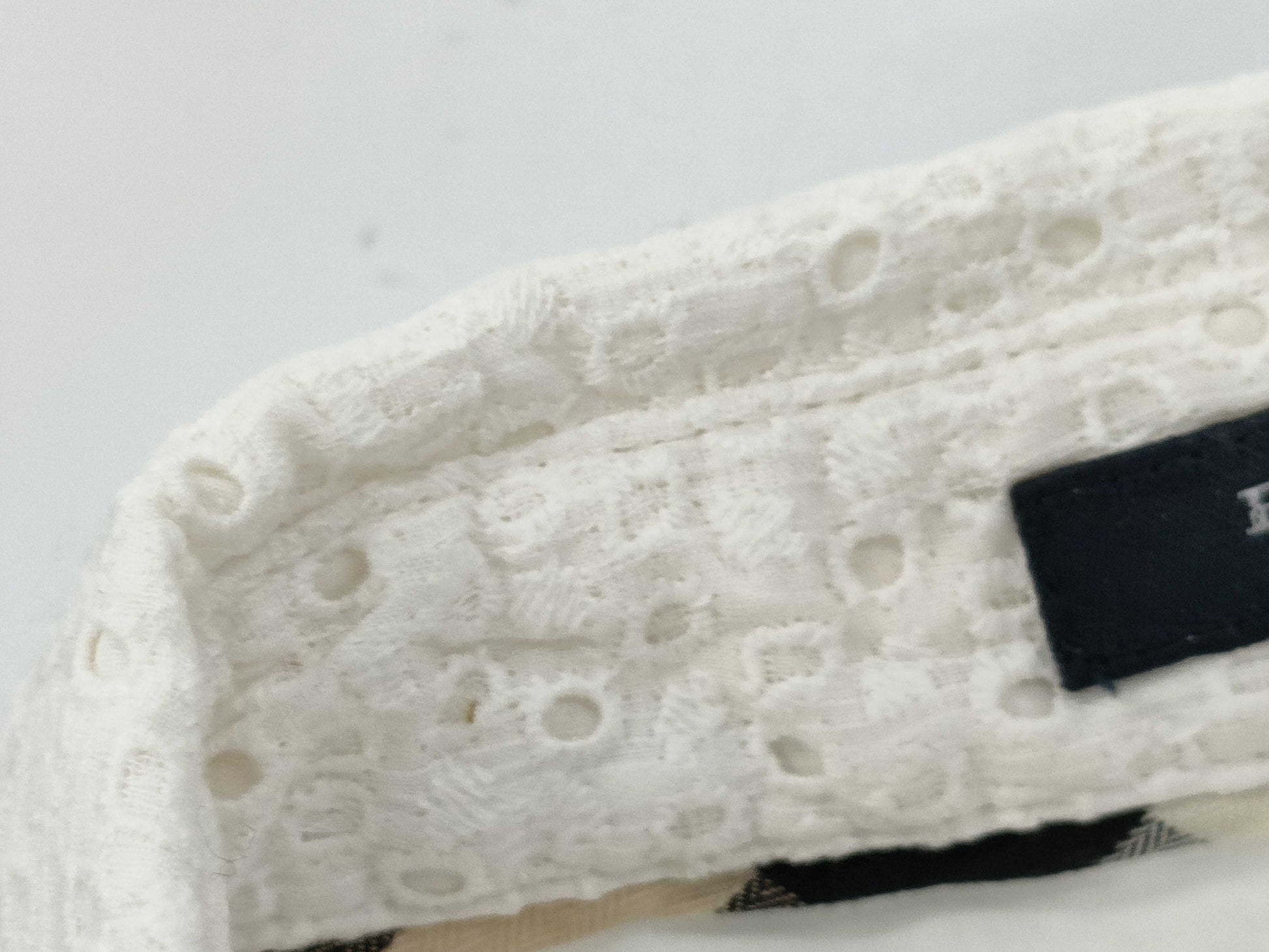 BURBERRY BURBERRY Short Sleeve Lace Shirt Tunic Size 38 Tops