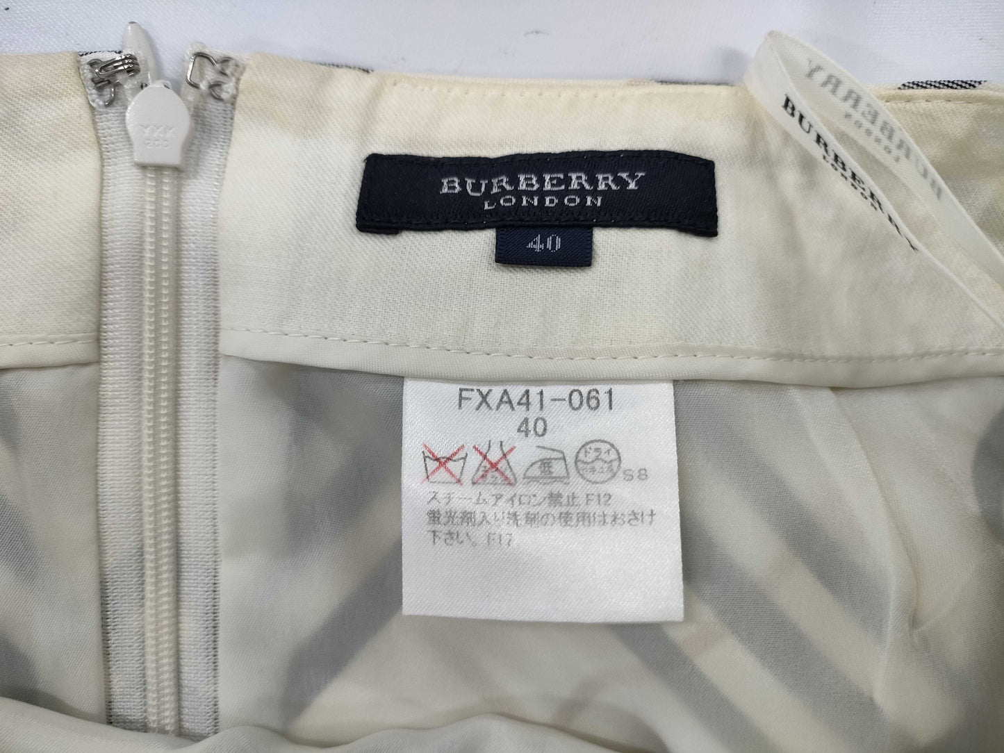 BURBERRY skirt size 40 skirt