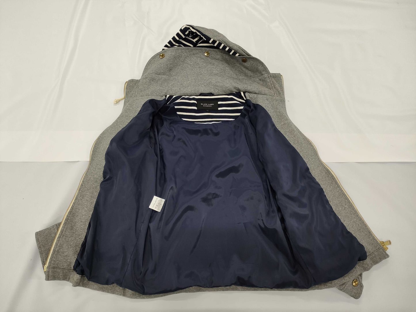 BURBERRY Hoodie Size L Other Apparel
