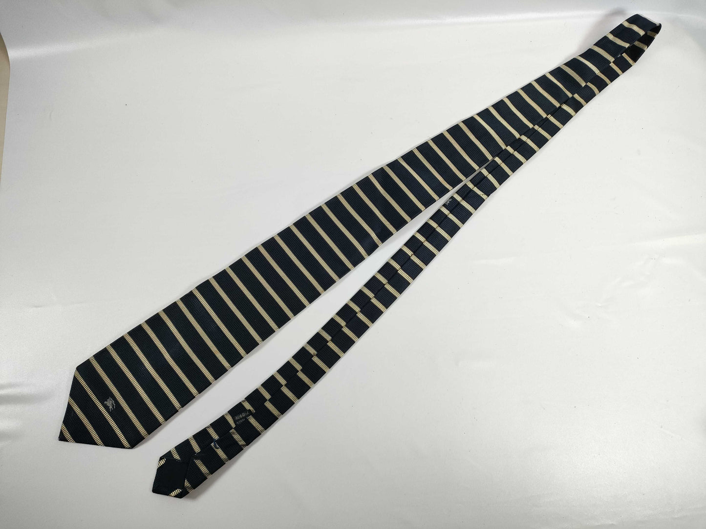 Burberrys Two-Piece Tie