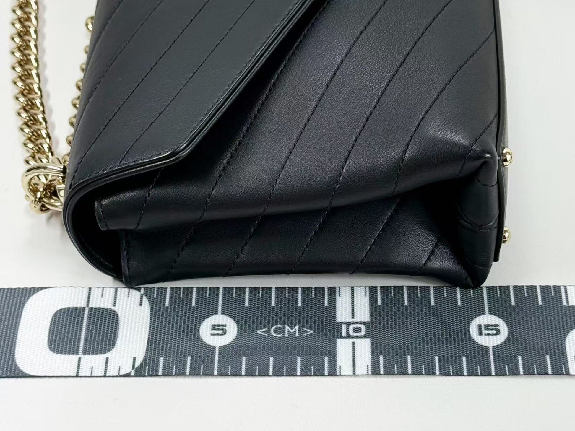 CHANEL Black Chevron Shoulder Bag, W23/H15/D7cm, Approx. 26 Series, Gold Hardware, with Dust Bag and Sticker, 26544370, Excellent Condition