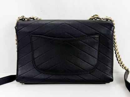 CHANEL Black Chevron Shoulder Bag, W23/H15/D7cm, Approx. 26 Series, Gold Hardware, with Dust Bag and Sticker, 26544370, Excellent Condition