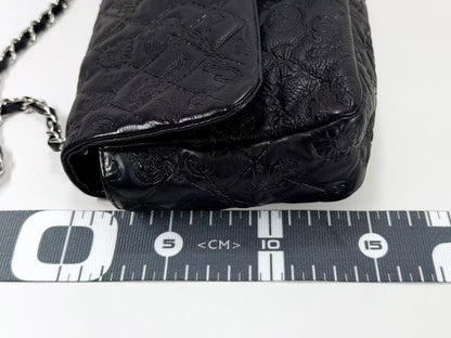 CHANEL Black Matelasse Icon Leather Embossed Double Chain W25cm x H15cm x D5cm [Dust bag and sticker included] Silver Hardware Shoulder Bag 14084973 Excellent Condition A-AB