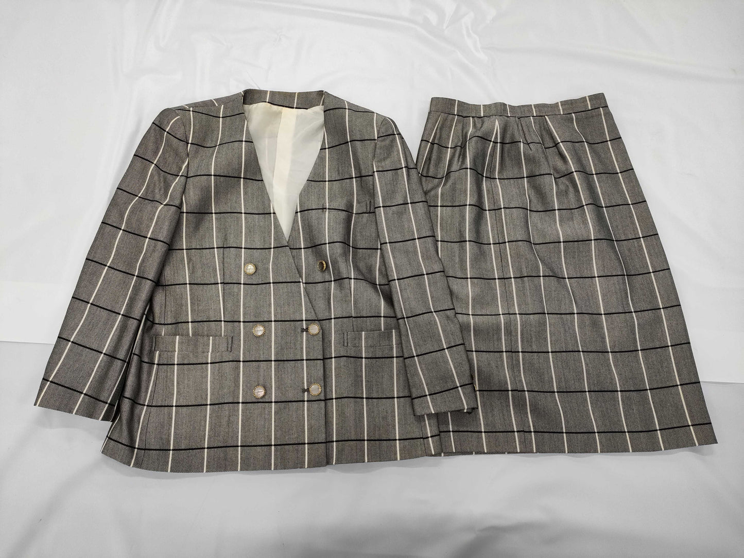 Burberry Suit Set Size 11AR C-TK83 Other Apparel