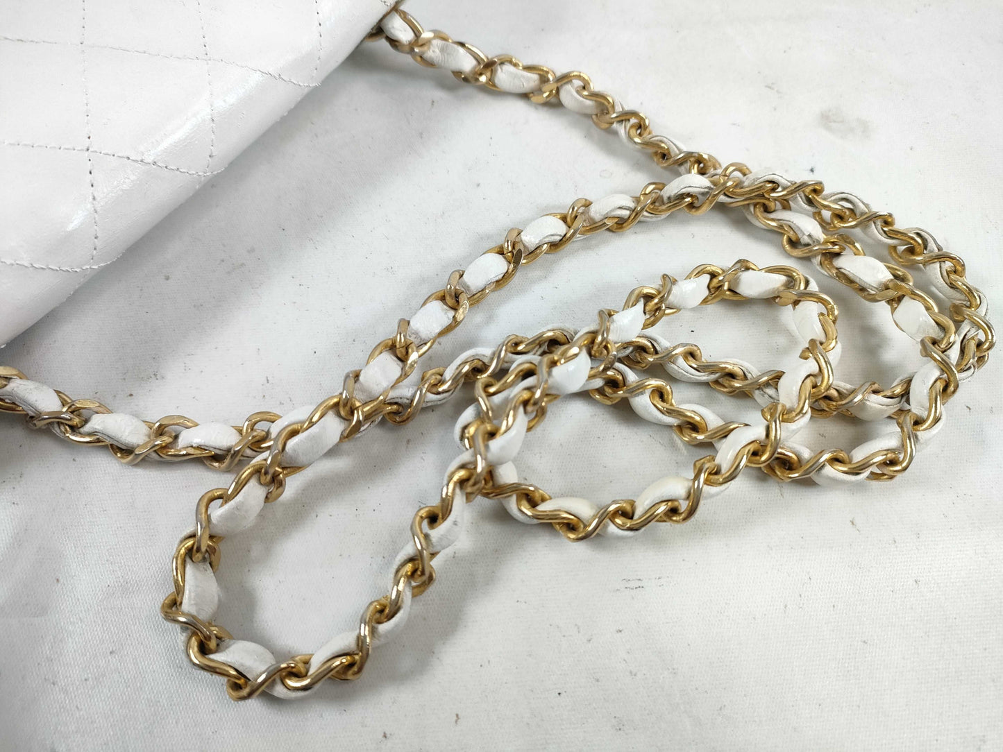 CHANEL Matelasse CHANEL Mini Chain Shoulder Bag White