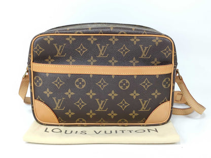 LOUIS VUITTON Monogram Shoulder Bag