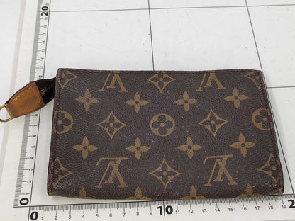 LOUIS VUITTON Pouch Louis Vuitton