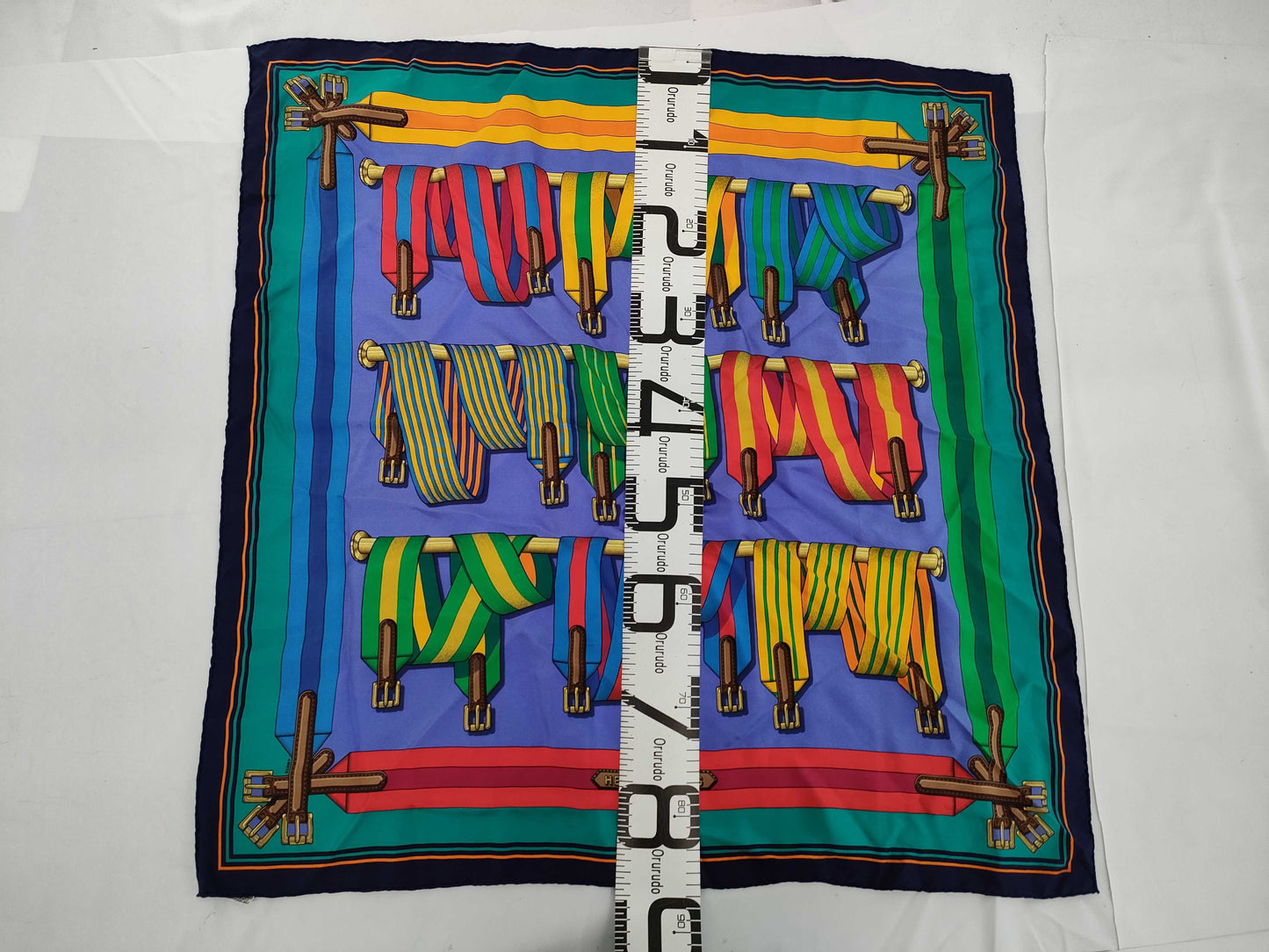 HERMES Carre Scarf