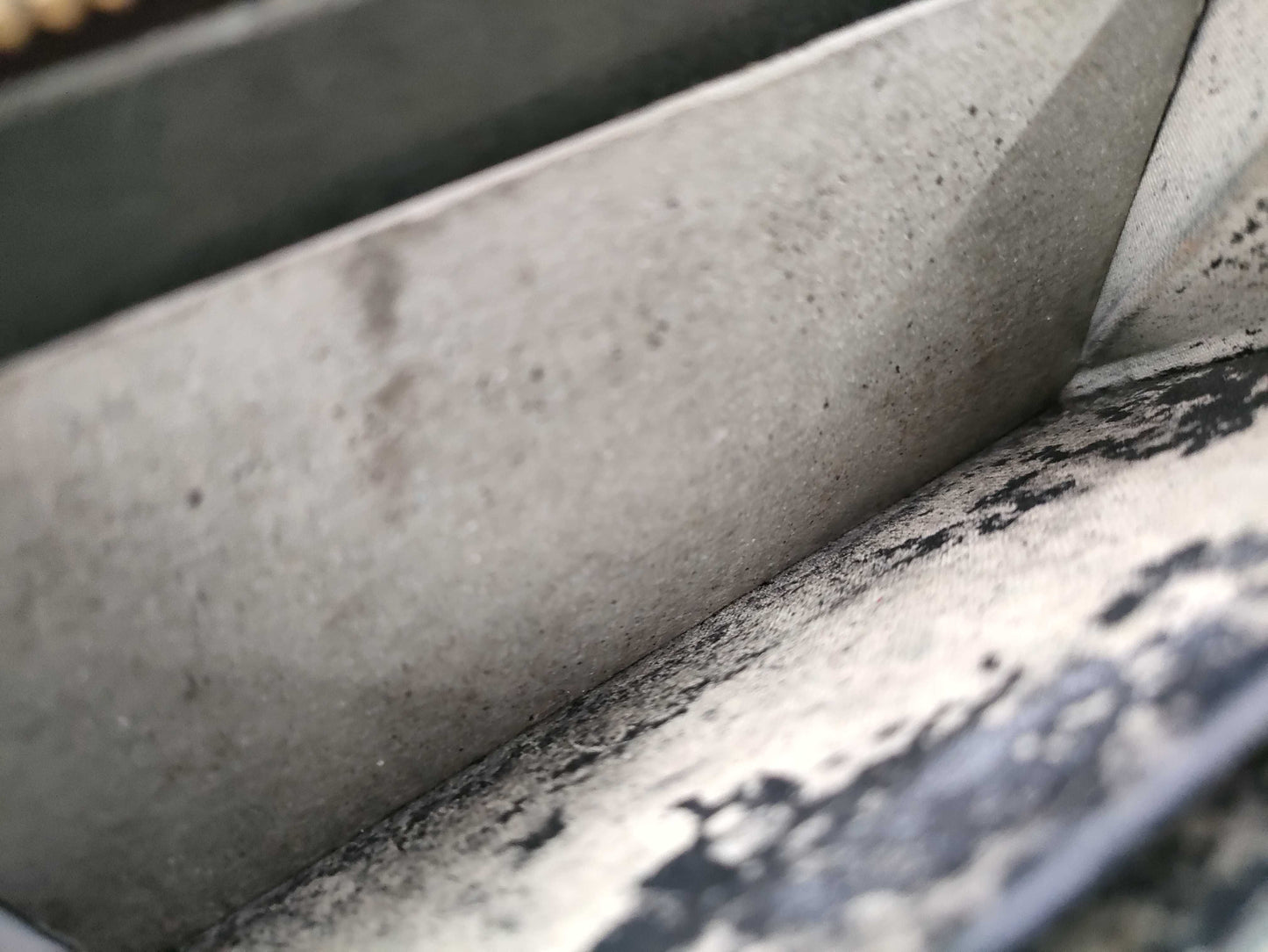 LOUIS VUITTON Damier Wallet