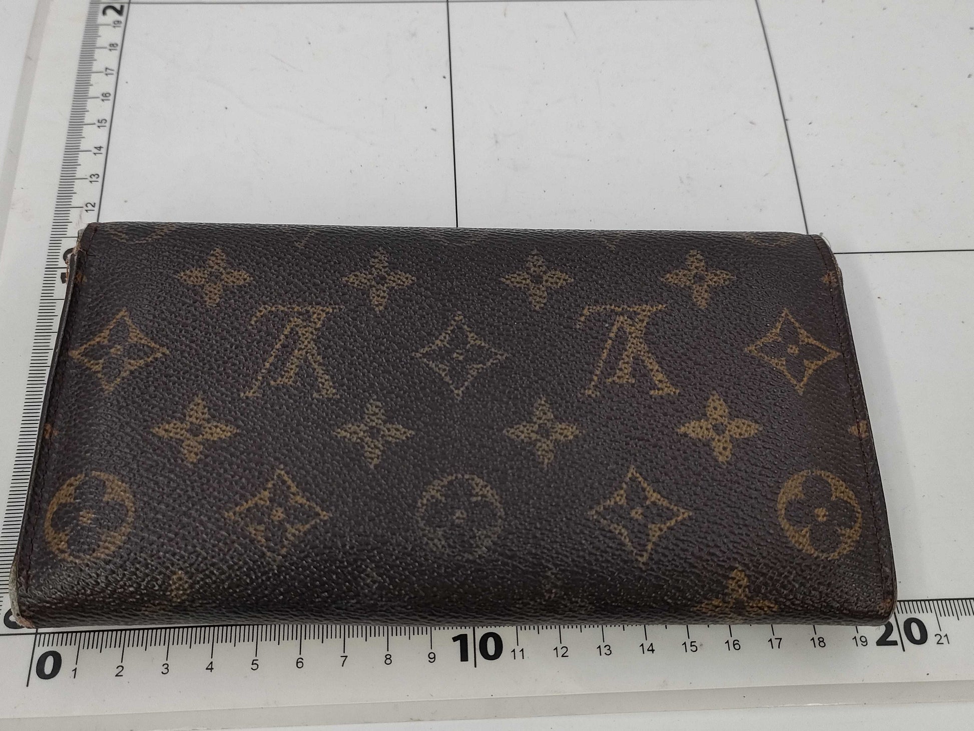 LOUIS VUITTON Monogram Wallet