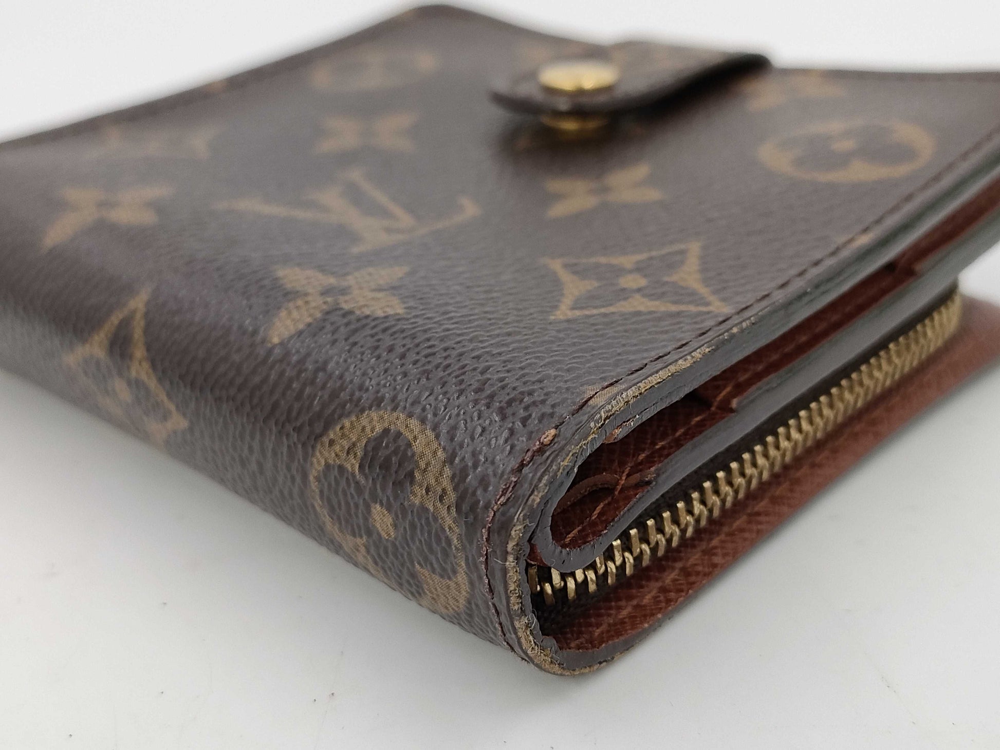 LOUIS VUITTON Monogram Wallet