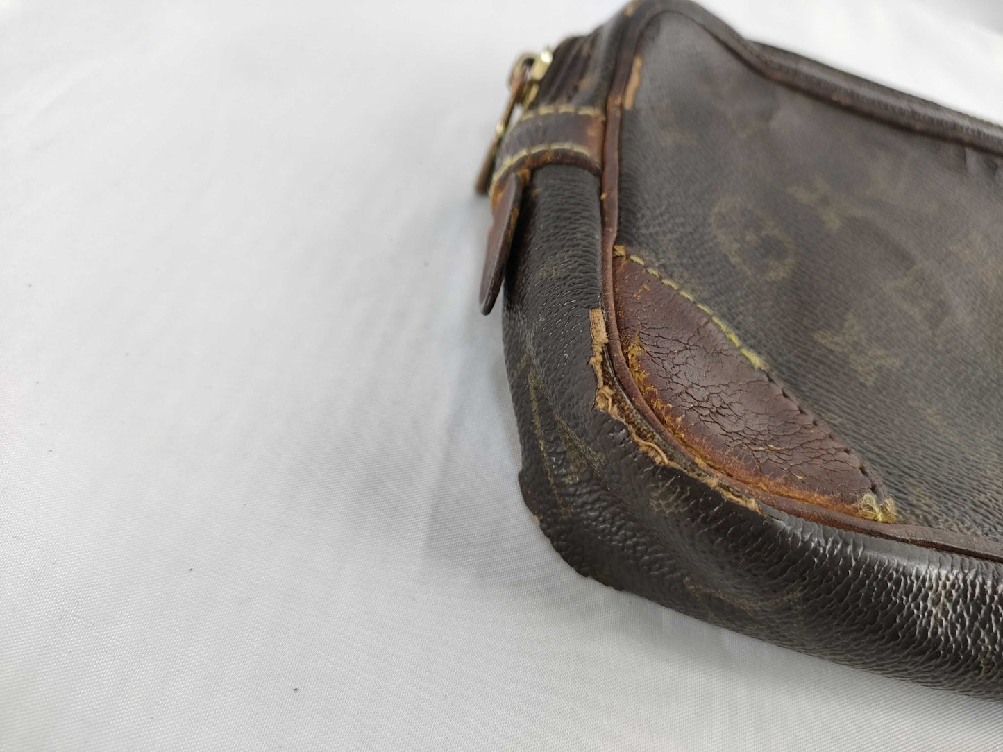 LOUIS VUITTON Monogram Brand Other Pouch Louis Vuitton Second Bag