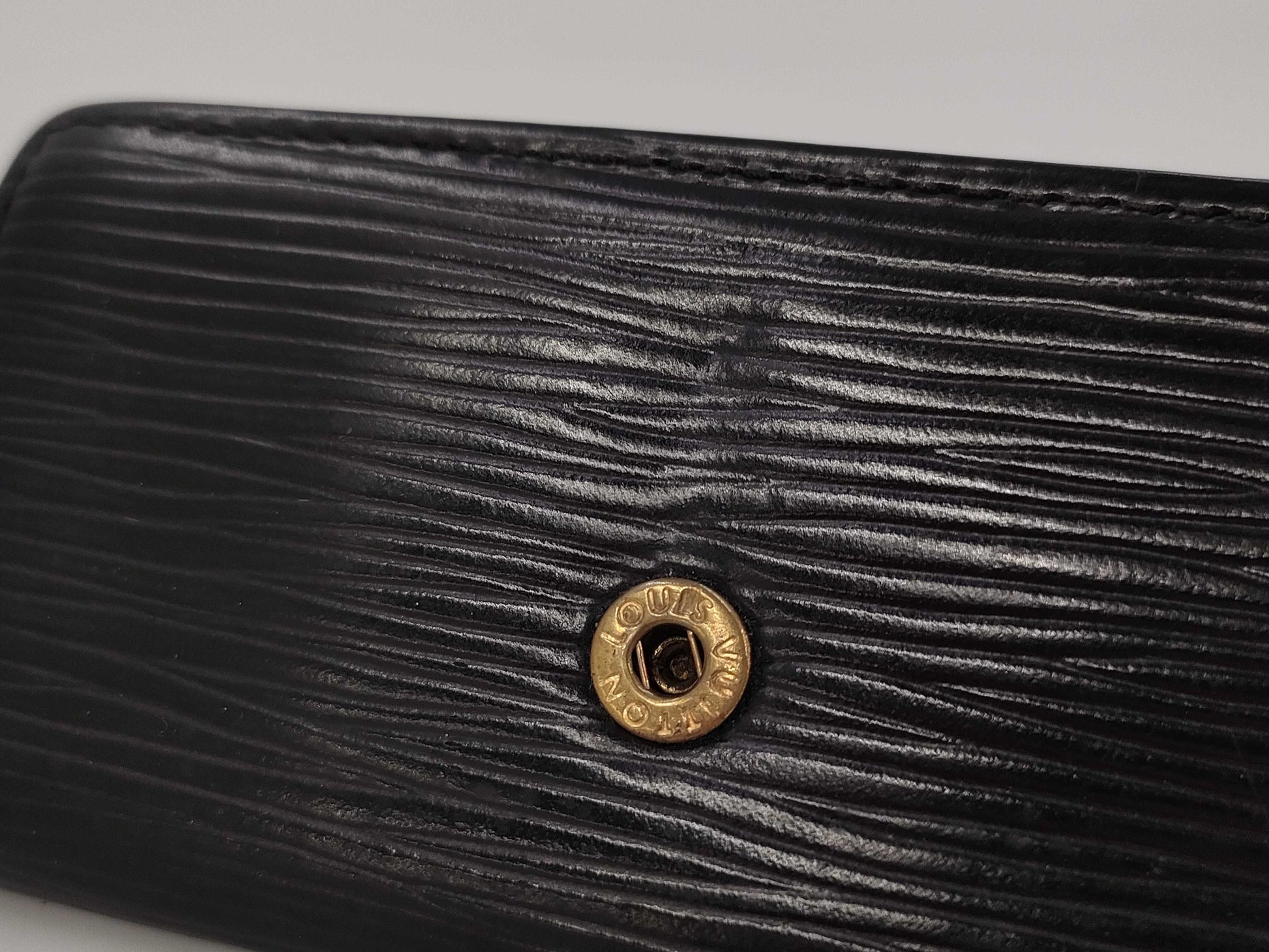 LOUIS VUITTON Epi Key Case/Key Holder