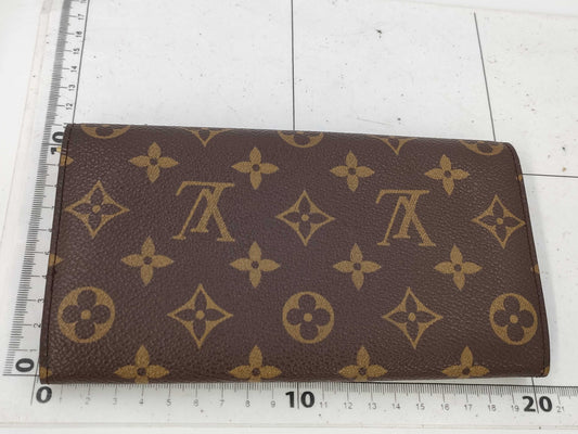 LOUIS VUITTON Monogram Wallet