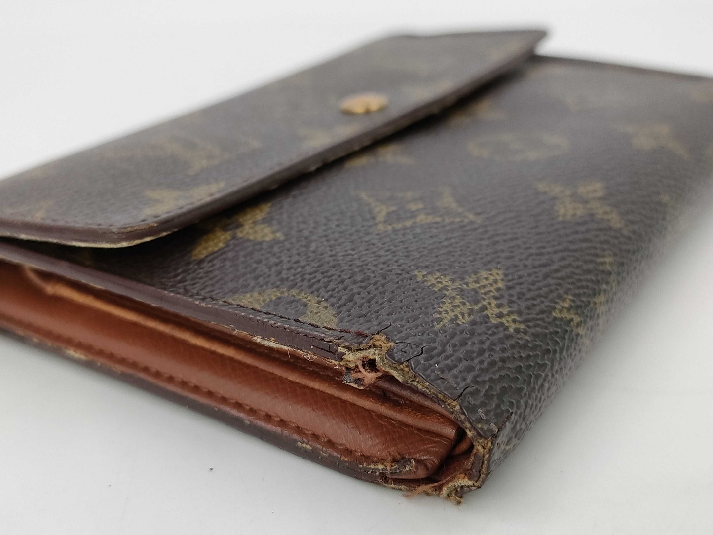LOUIS VUITTON Monogram Wallet