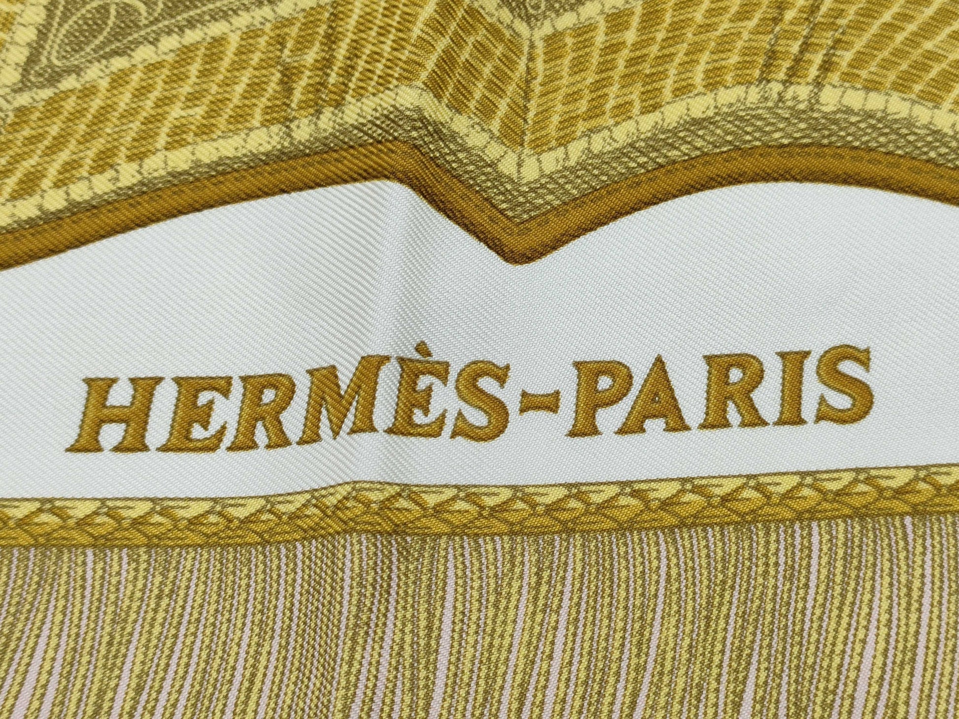 HERMES Carre 90 Scarf with tag