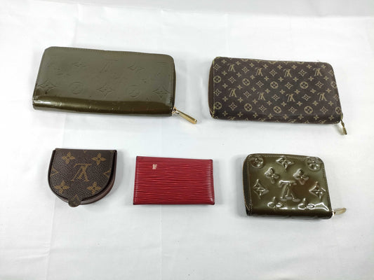 LOUIS VUITTON Vernis Louis Vuitton 5-piece accessory set wallet