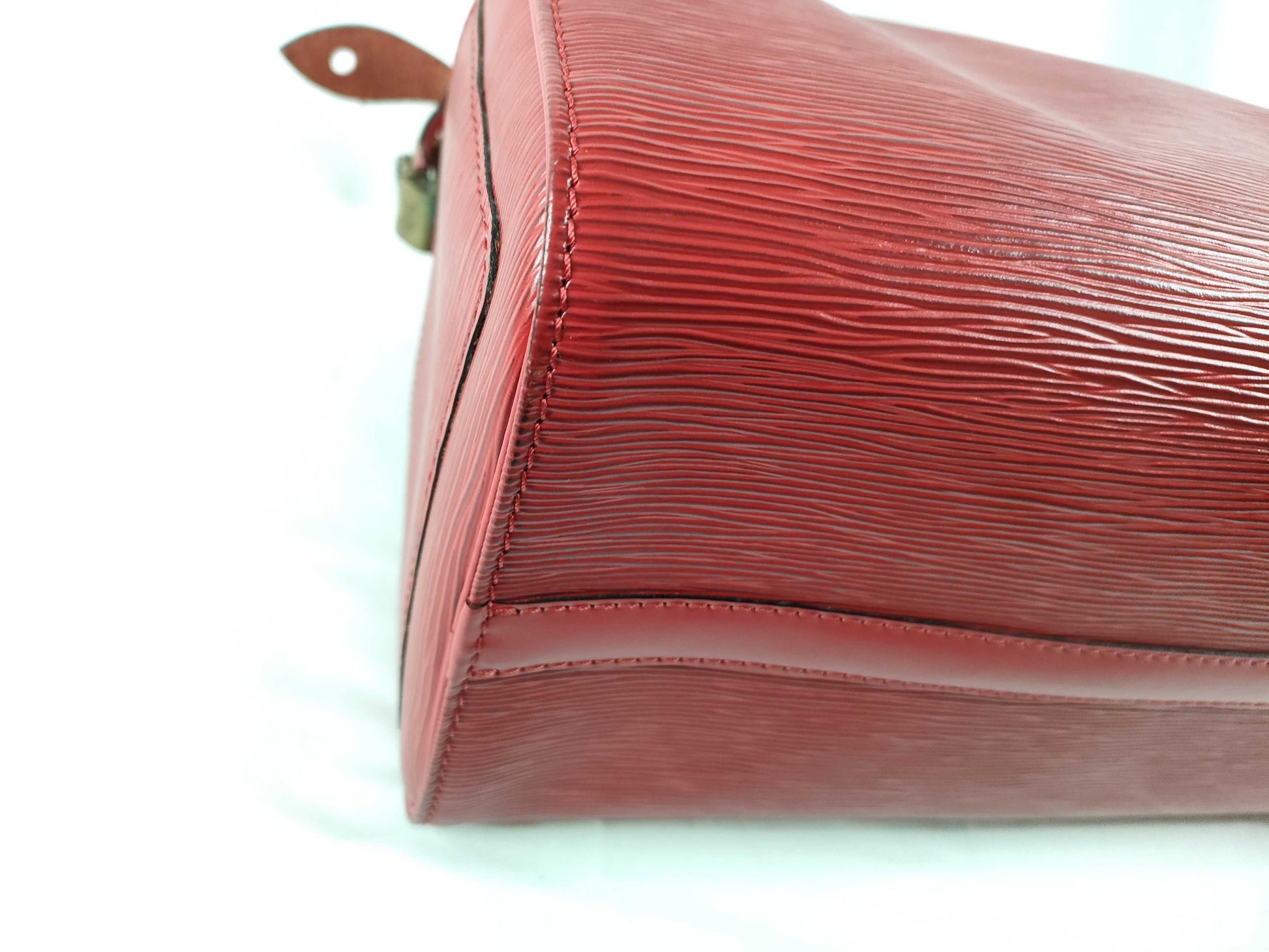 LOUIS VUITTON Epi Louis Vuitton Speedy Epi Red Handbag