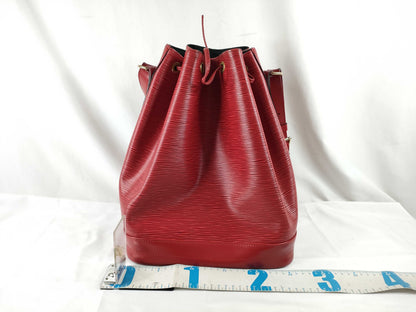LOUIS VUITTON Epi Noe Red Shoulder Bag