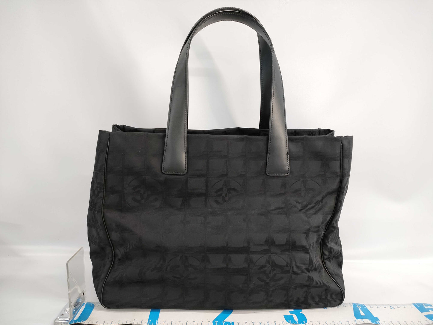 CHANEL Neutra MM Black Seal Tote Bag