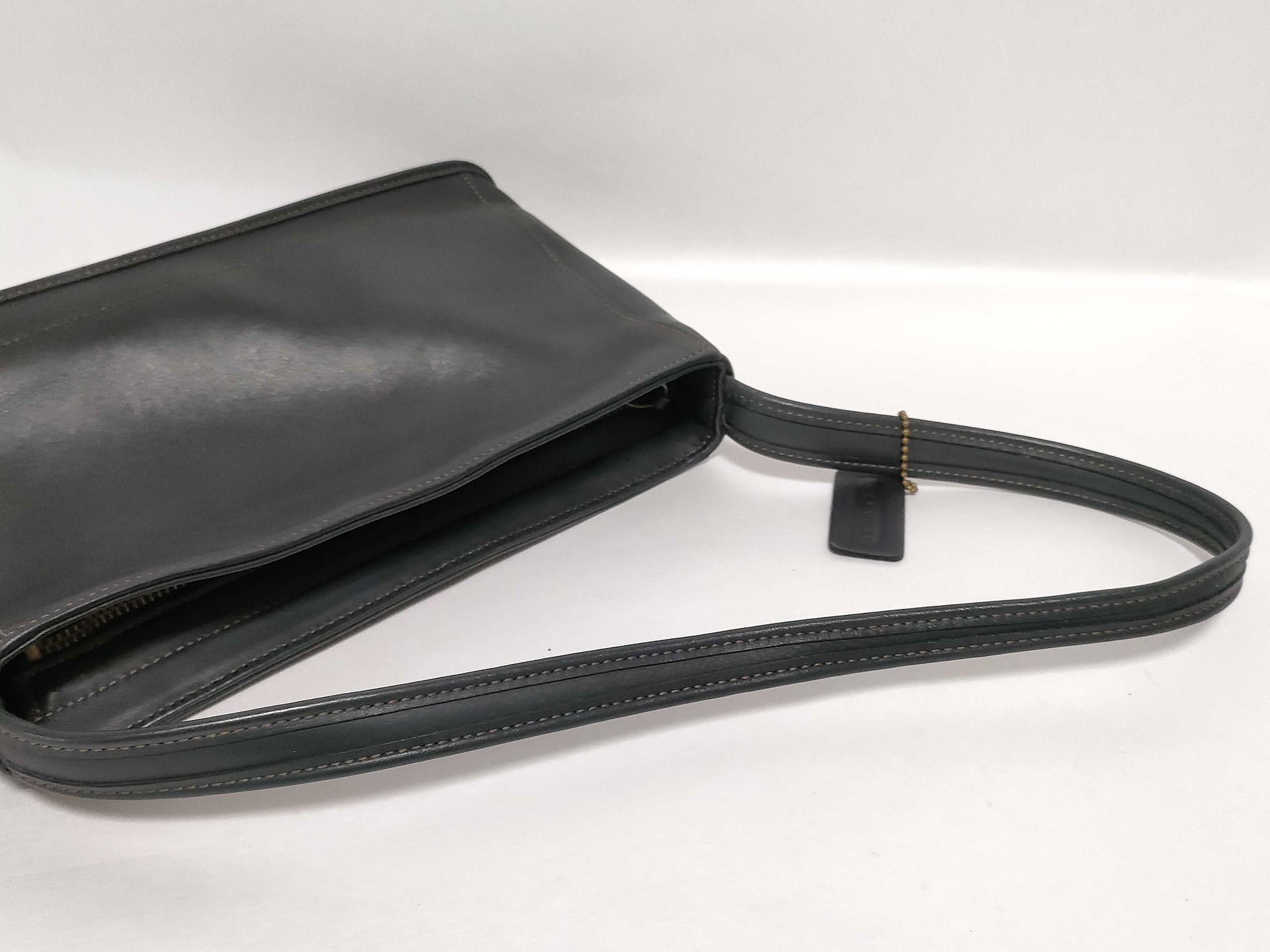 COACH 9309 Semi-Shoulder Bag in Black Calfskin