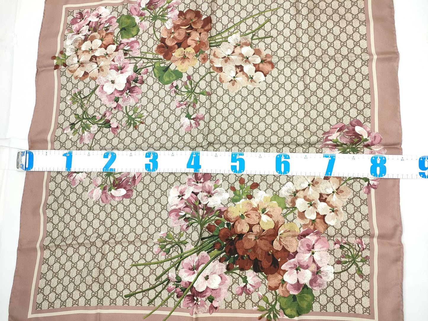 GUCCI Gucci Scarf Silk Multicolor Scarf