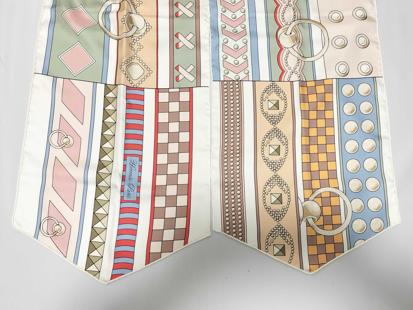 HERMES Carre Hermes Scarf MAXI COLLIERS DE CHIE Scarf