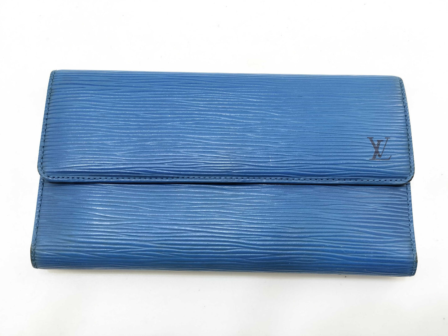 LOUIS VUITTON Epi International Wallet