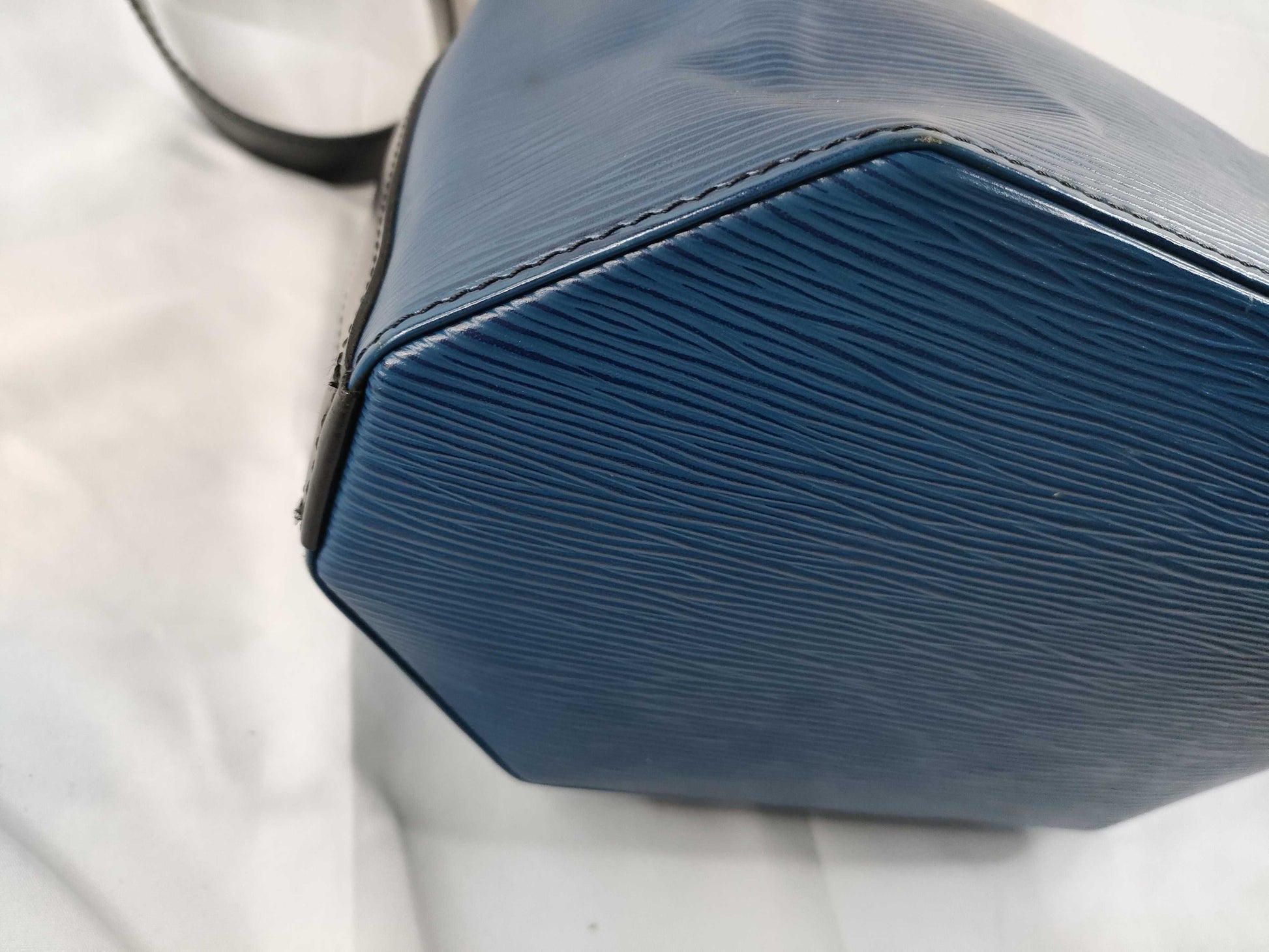 LOUIS VUITTON Epi Sac de Paul M80157/VI0932 Shoulder Bag