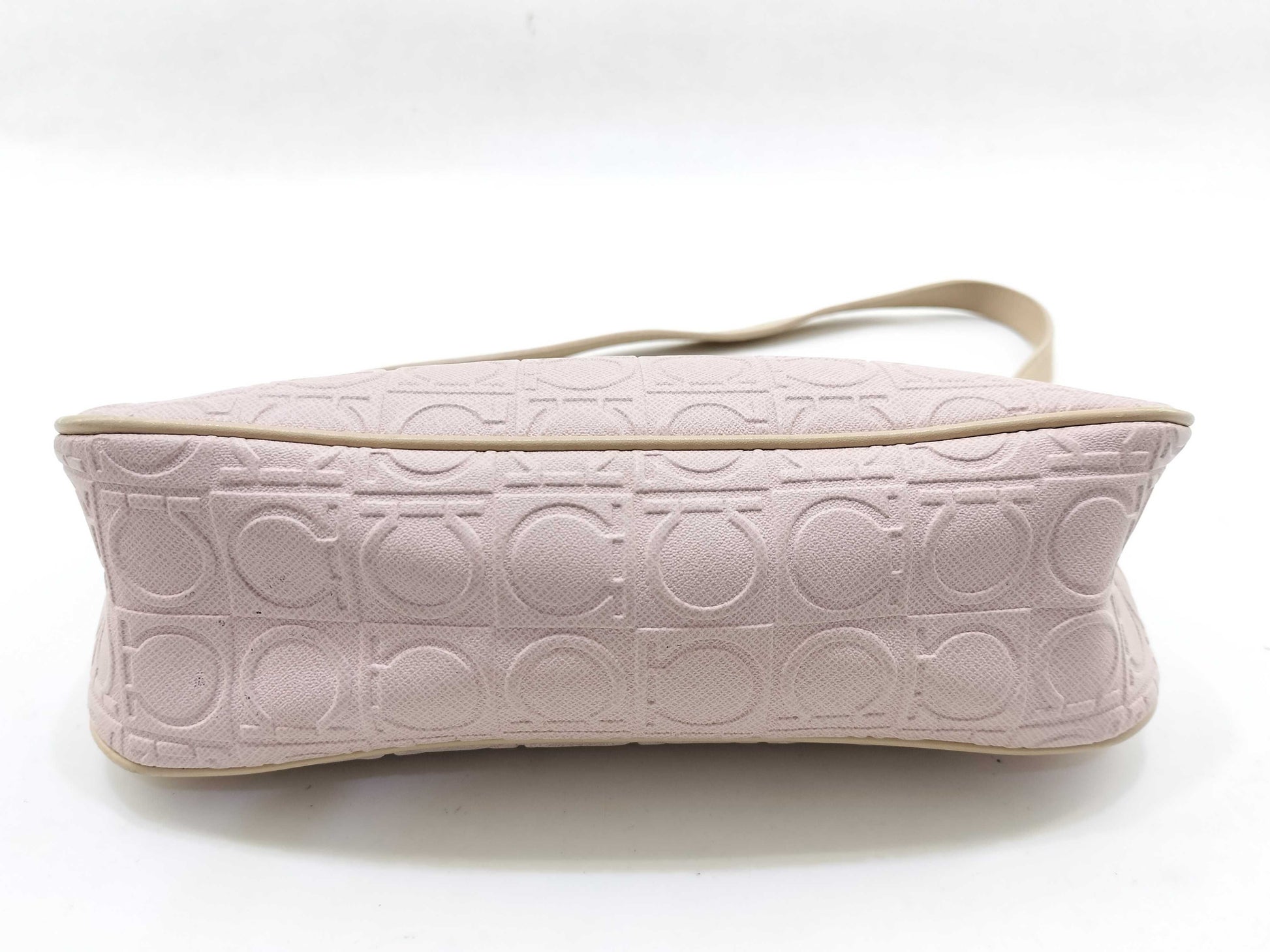 Salvatore Ferragamo Gancini Ferragamo Handbag Accessory Pouch Shoulder Bag