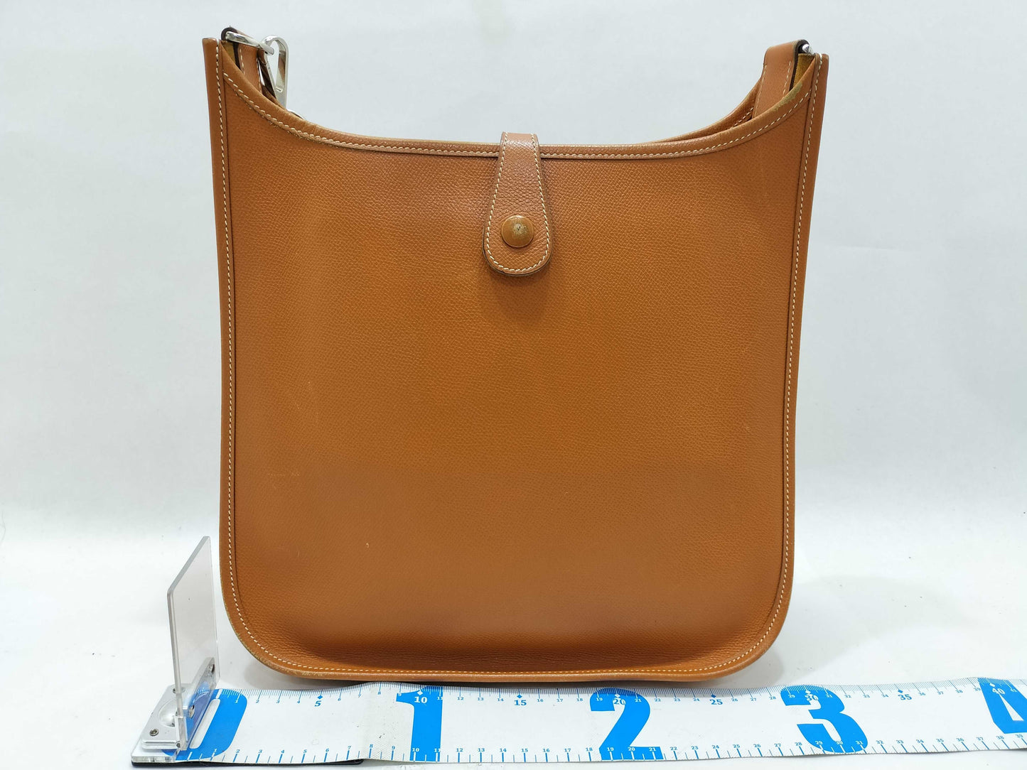 HERMES Evelyn Hermes Evelyn PM I engraved shoulder bag