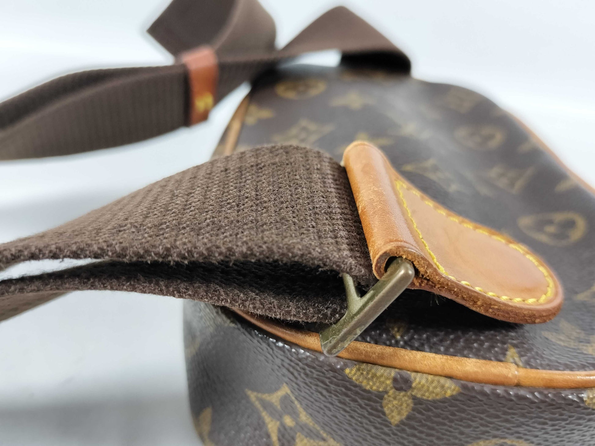 LOUIS VUITTON Monogram Pochette Ganju Monogram Body Bag M51870 Shoulder Bag