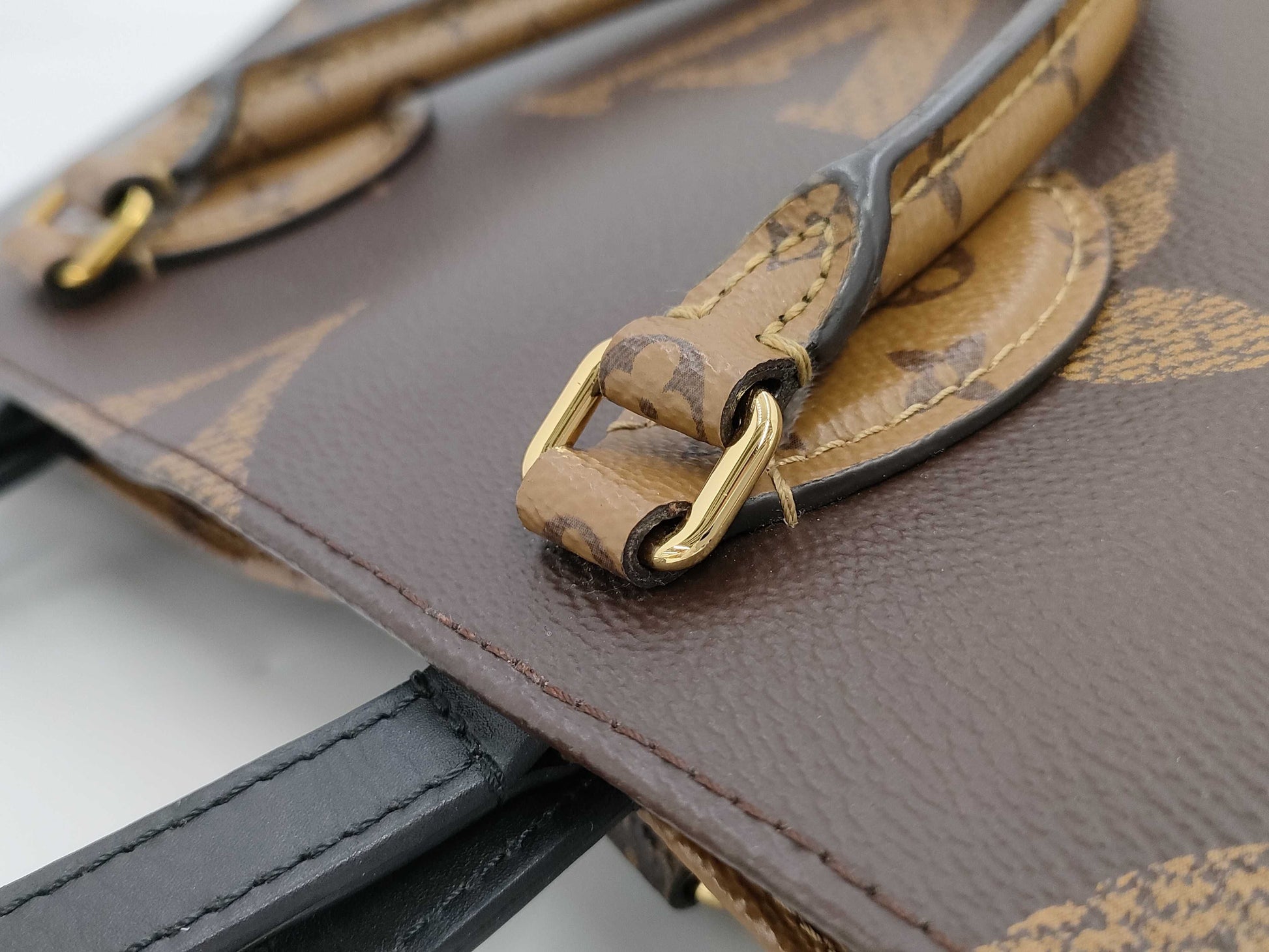 LOUIS VUITTON Louis Vuitton Monogram Reverse On the Go MM M45321 Handbag