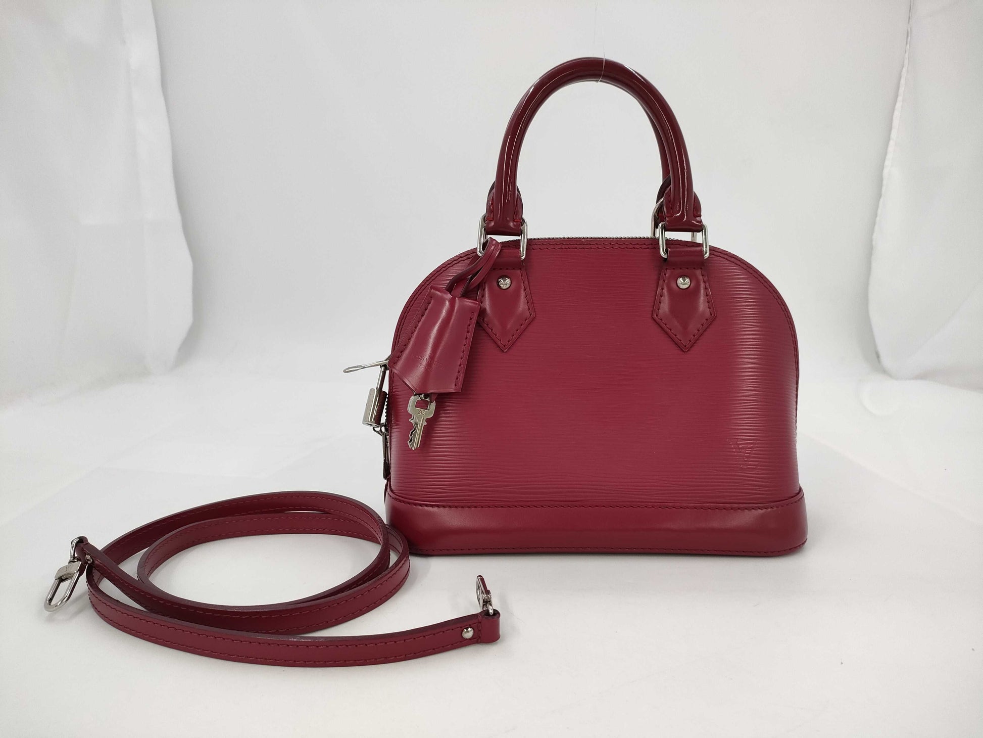 LOUIS VUITTON Louis Vuitton Epi Alma BB Fuchsia Shoulder Bag M40851