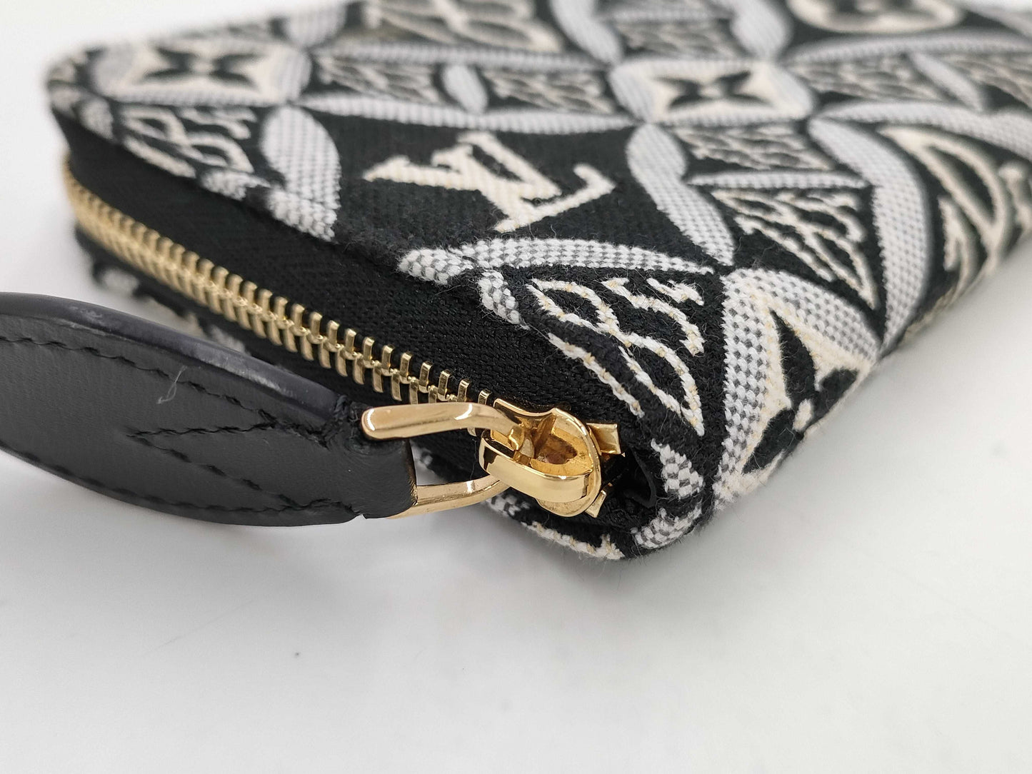 LOUIS VUITTON Louis Vuitton Monogum Jacquard Since 1854 M69997 Coin Case