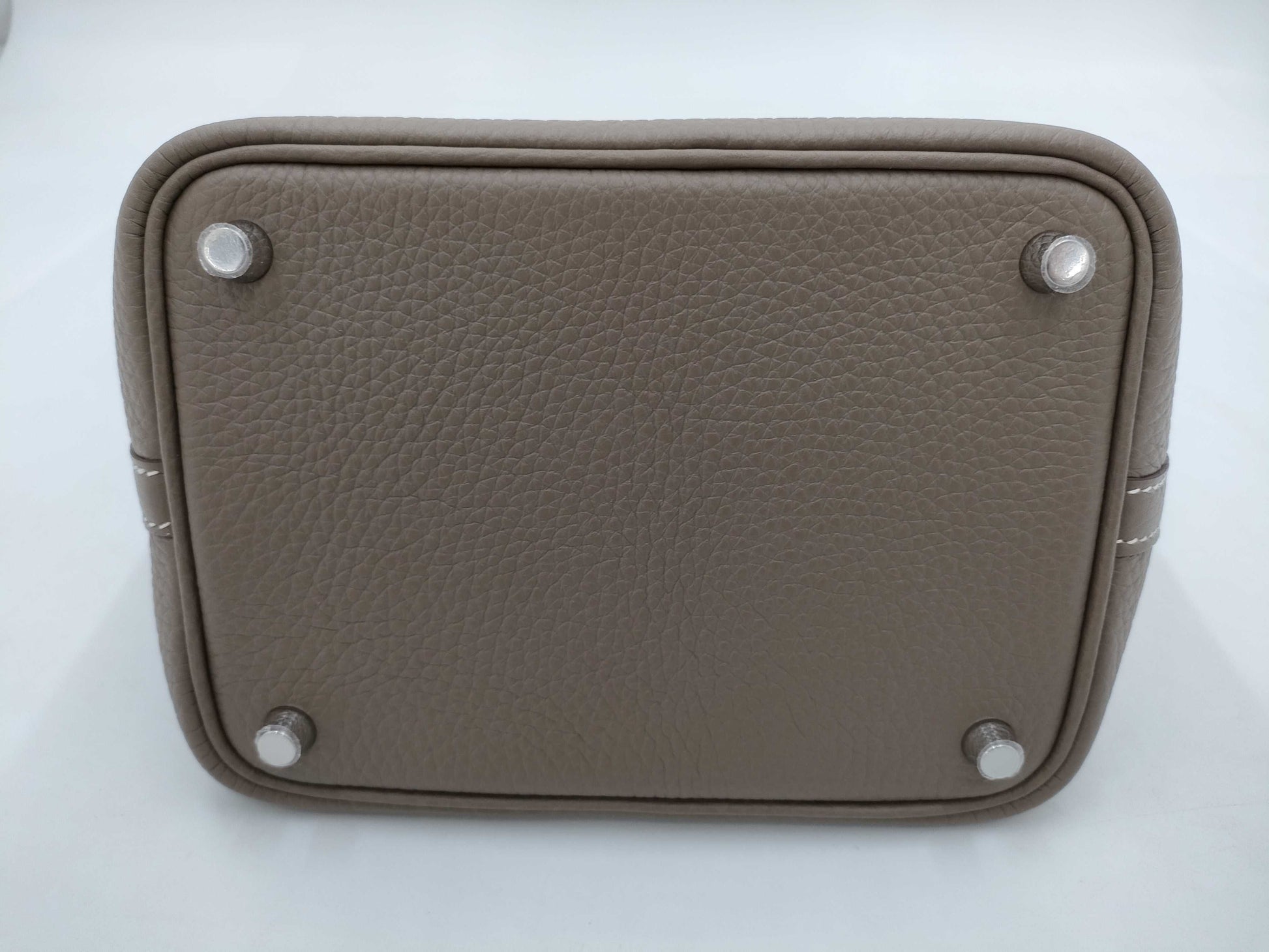 HERMES Picotin Lock 18 Taurillon Clemence Leather Handbag with Silver Hardware, K Stamp